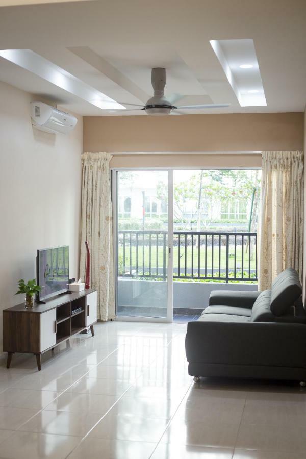 Appartement Bsp21 à Jenjarum Extérieur photo